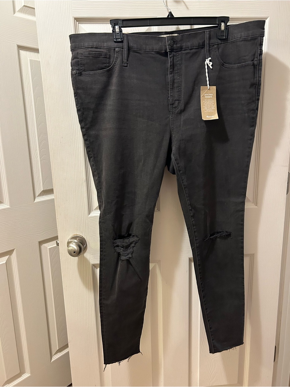 Madewell Size 37 Waist Tall High Rise Skinny Black Distressed Skinny Jeans NWT